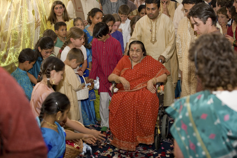 Adi-Shakti-Puja-Cabella-2007-06-24-16