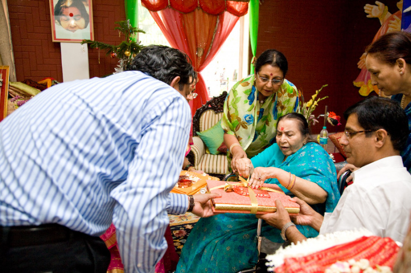 Shri-Matajis-Belapur-Health-Centre-Visit-2007-29