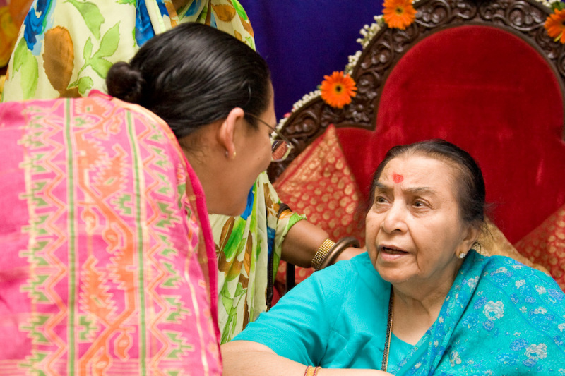 Shri-Matajis-Belapur-Health-Centre-Visit-2007-32