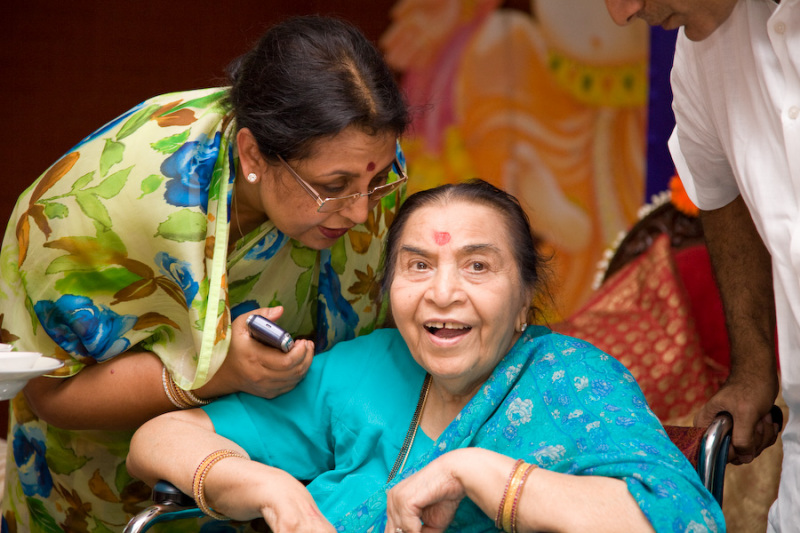 Shri-Matajis-Belapur-Health-Centre-Visit-2007-36