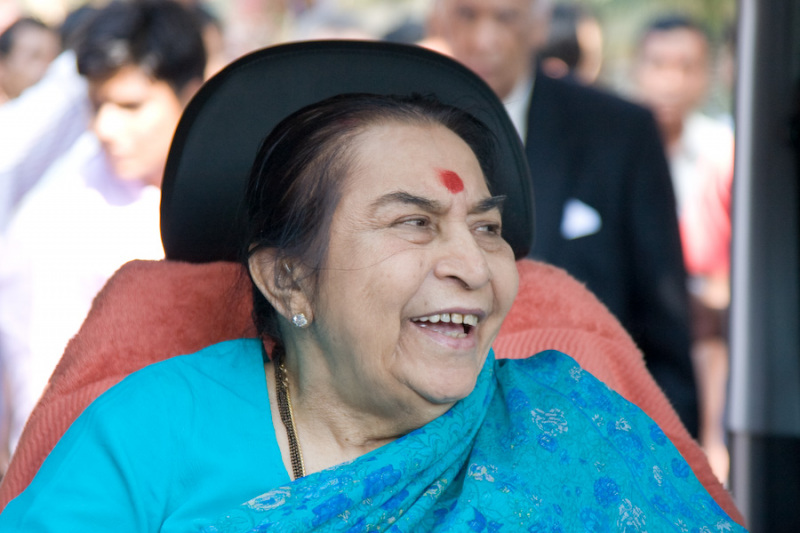 Shri-Matajis-Belapur-Health-Centre-Visit-2007-46