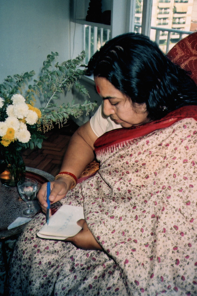 1989-0702-b-Talk-to-Invited-Guests-and-Sahaja-Yogis-on-Dopamine-Bhuts-Rio-de-Janeiro-Brazil-X3