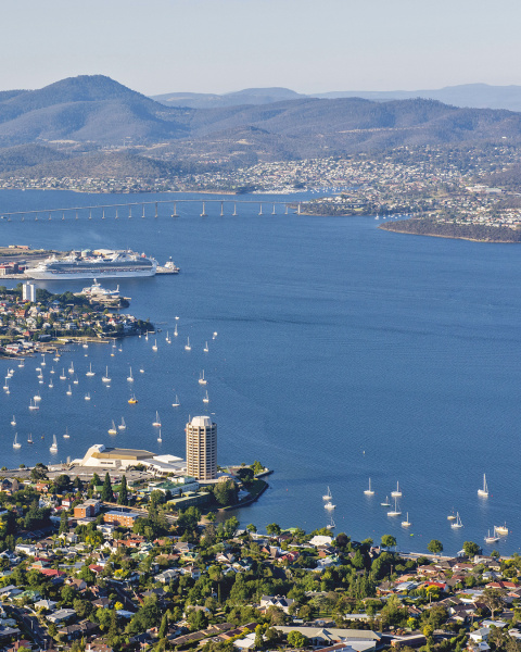 tas-hobart_destination-hero-portrait