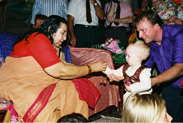 HH-Shri-Mataji-Nirmala-Devi-95-Vienna-B