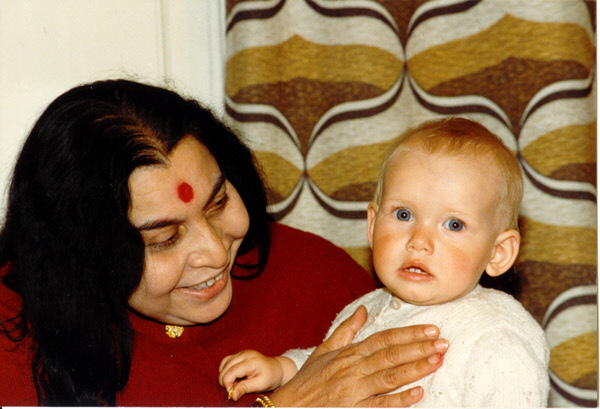 HH-Shri-Mataji-Nirmala-Devi-BuddhaPurnima-may83-11